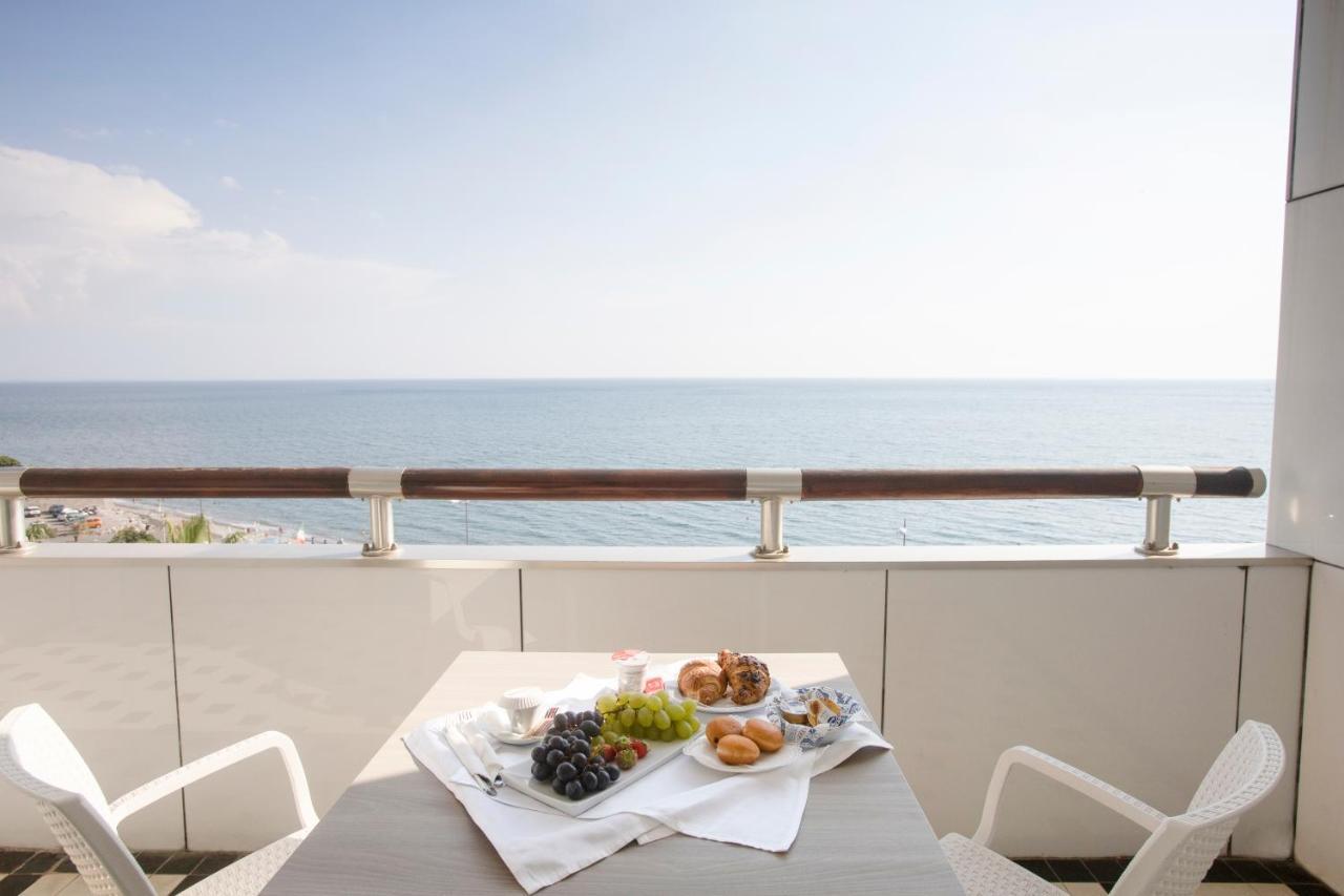 Grand Hotel Salerno Exterior foto
